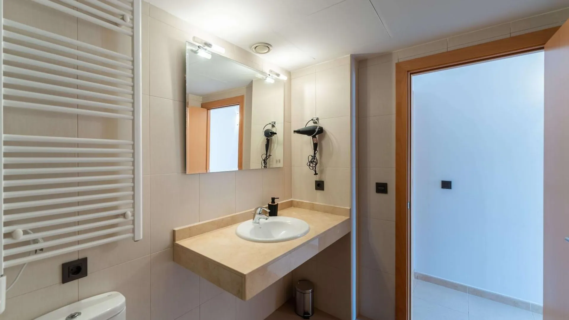 Precioso Apartamento Con Gran Terraza Y Piscina Tossa de Mar