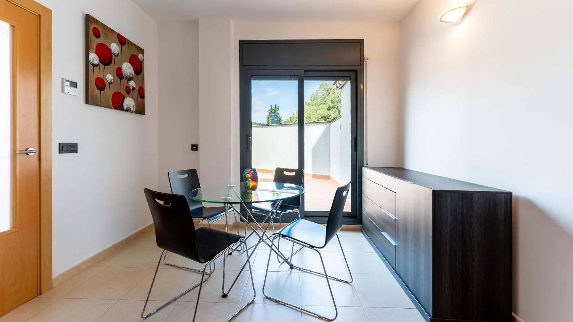 Precioso Apartamento Con Gran Terraza Y Piscina Tossa de Mar 0*,  Spain