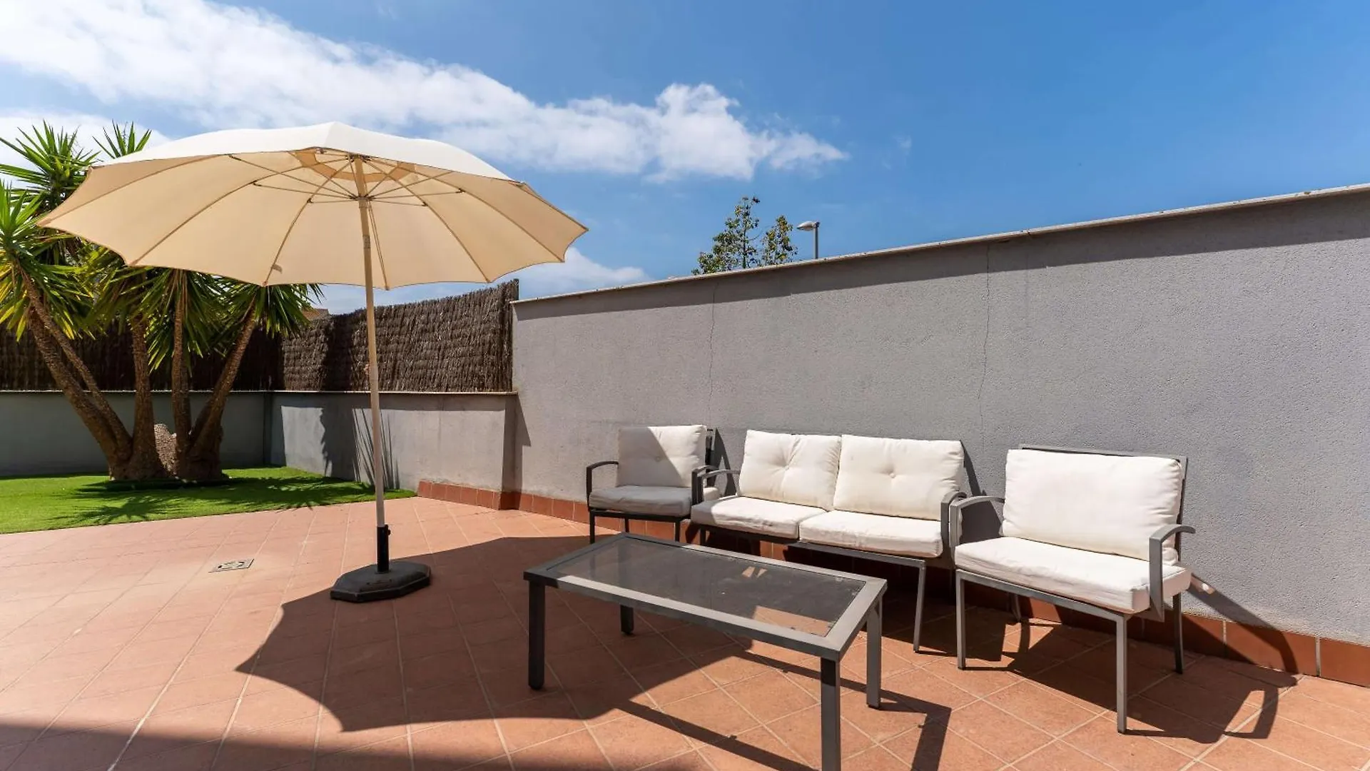 Precioso Apartamento Con Gran Terraza Y Piscina Tossa de Mar 0*,